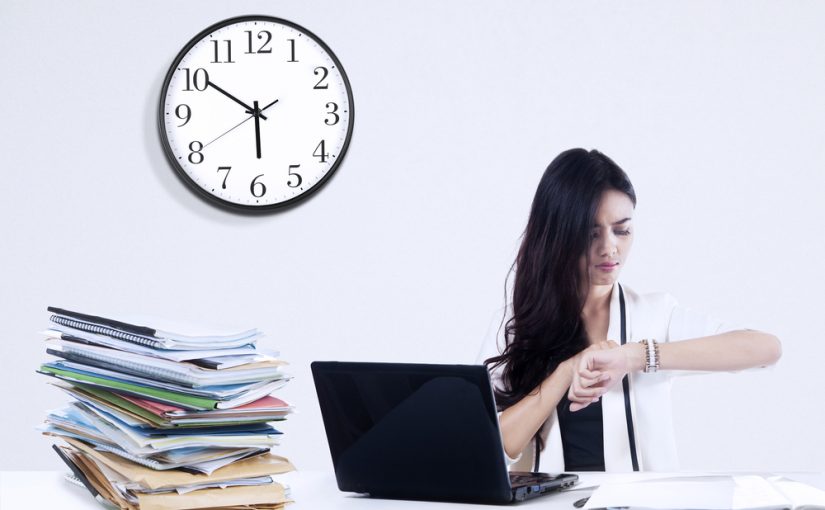 Addressing the Common Challenges in Managing Employee Time and Attendance